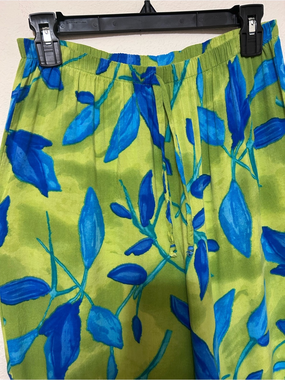 Vintage Caribou New York Blue Floral 100% Rayon Elastic Waist Pants Medium - Picture 4 of 7